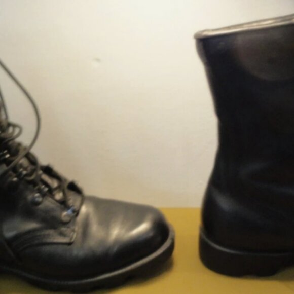 1987 US MILITARY RO-SEARCH BLACK POLISHED LEATHER COMBAT BOOTS 5R LD 6980